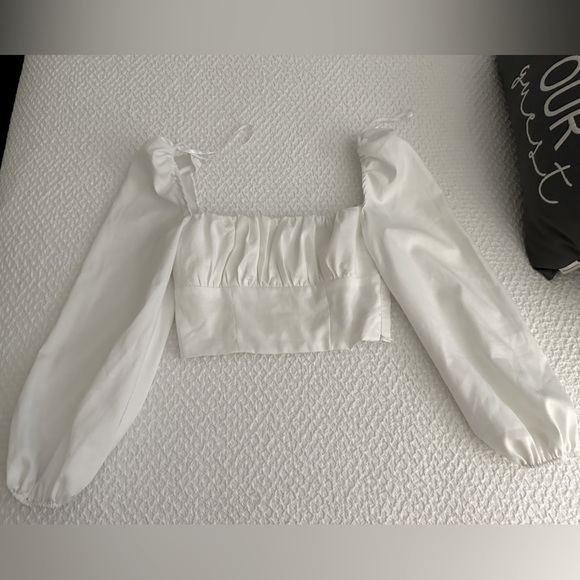 Princess Polly Ariah Crop top puffer sleeves - Picture 2 of 5